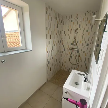 Maison Entiere Village Paisible Feriehus